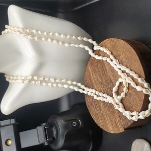 N3005 dainty tropic necklace Hawaiian imported